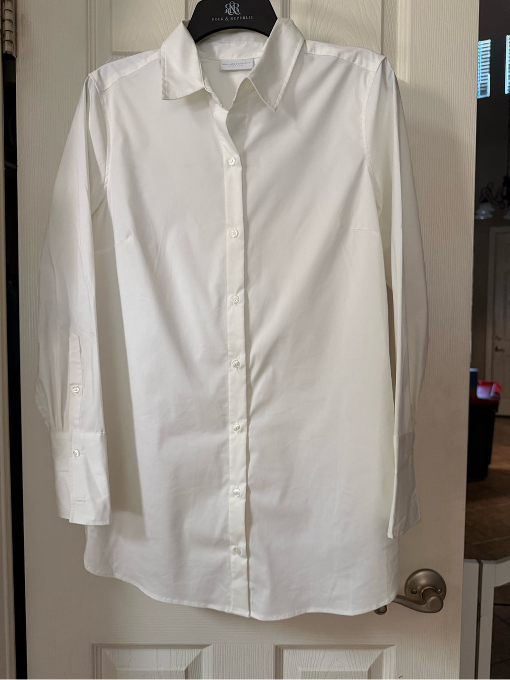 New York & Company White Long-Sleeve Button Front Shirt